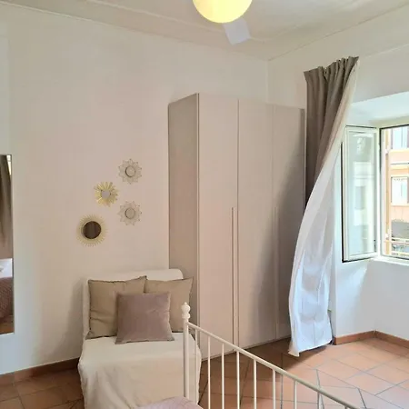 Candia 66 At The Vatican Museums Apartment